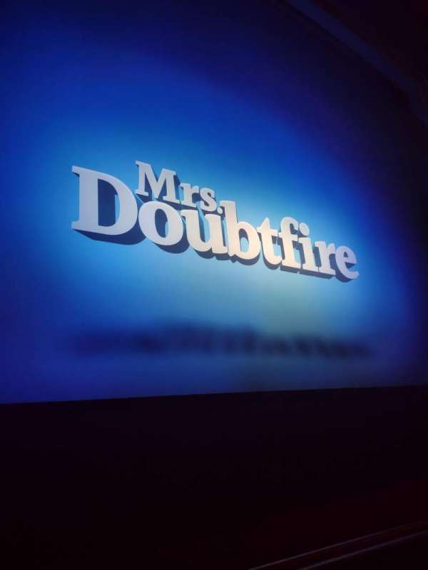 Shaftesbury Theatre, section: Stalls, row: B, seat: 27