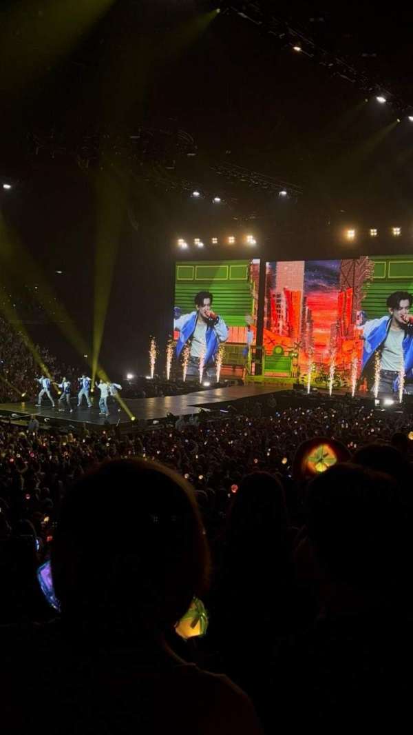 Uber Arena, section: 205, row: 14, seat: 5