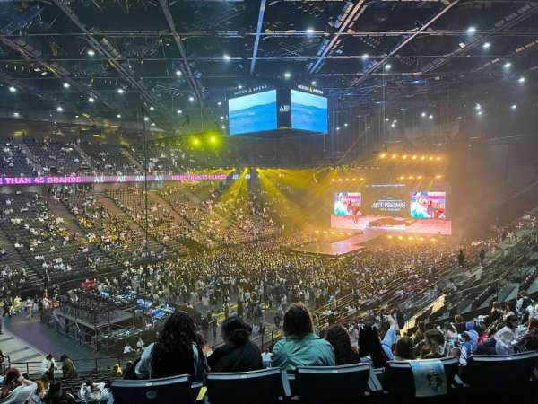 Accor Arena, section: Gradin C, row: 1, seat: 22