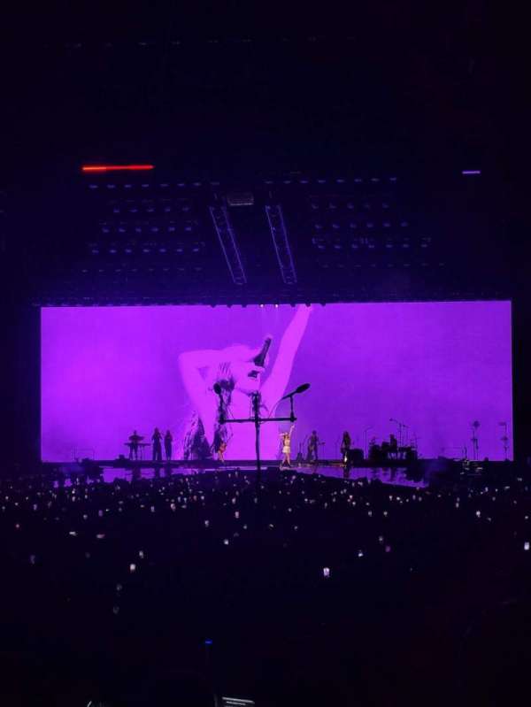 AFAS Dome, section: 131, row: 7, seat: 2