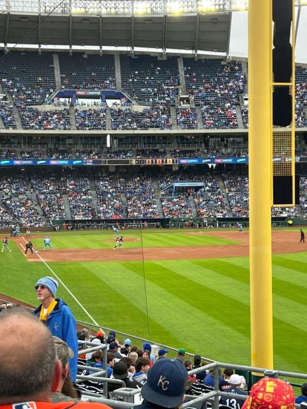 Kauffman Stadium, section: 248, row: EE, seat: 12