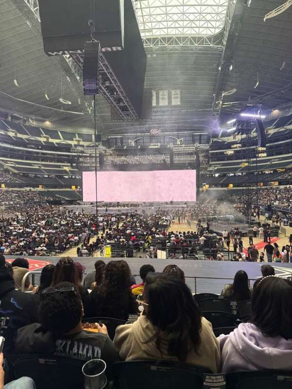 AT&T Stadium, section: 121, row: 14, seat: 23