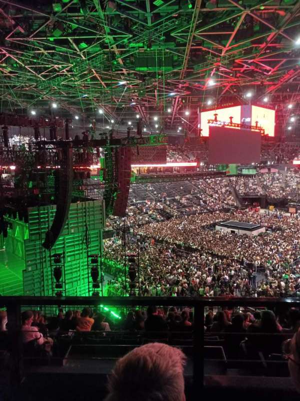 Accor Arena, section: Balcon L, row: 82, seat: 01