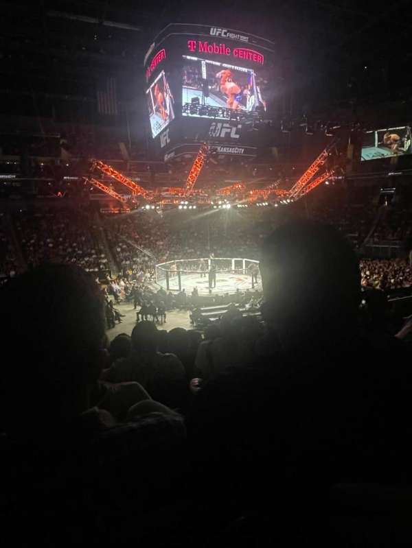 T-Mobile Center, section: 118, row: 19, seat: 6