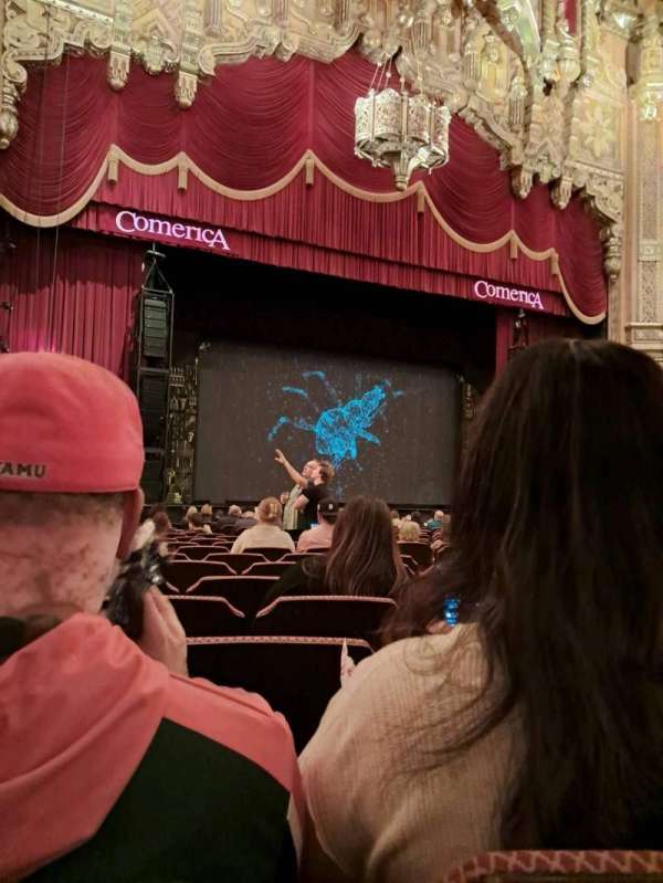 Fox Theatre, Detroit, section: Floor 3, row: V, seat: 210