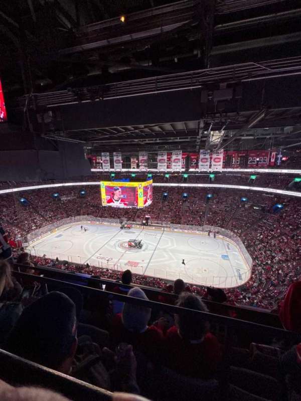 Centre Bell, section: 317, row: D, seat: 6