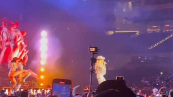 SoFi Stadium, section: Floor B3, row: 18, seat: 4