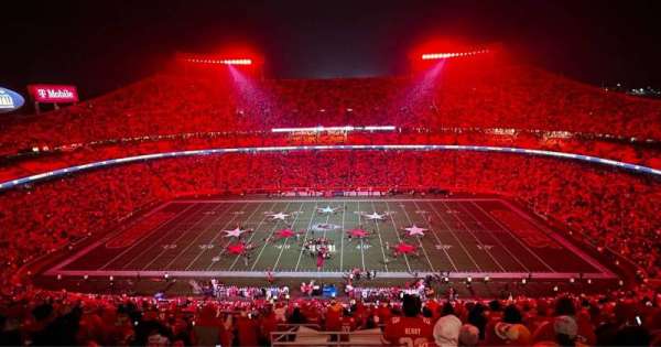 Arrowhead Stadium, section: 323, row: 23, seat: 21
