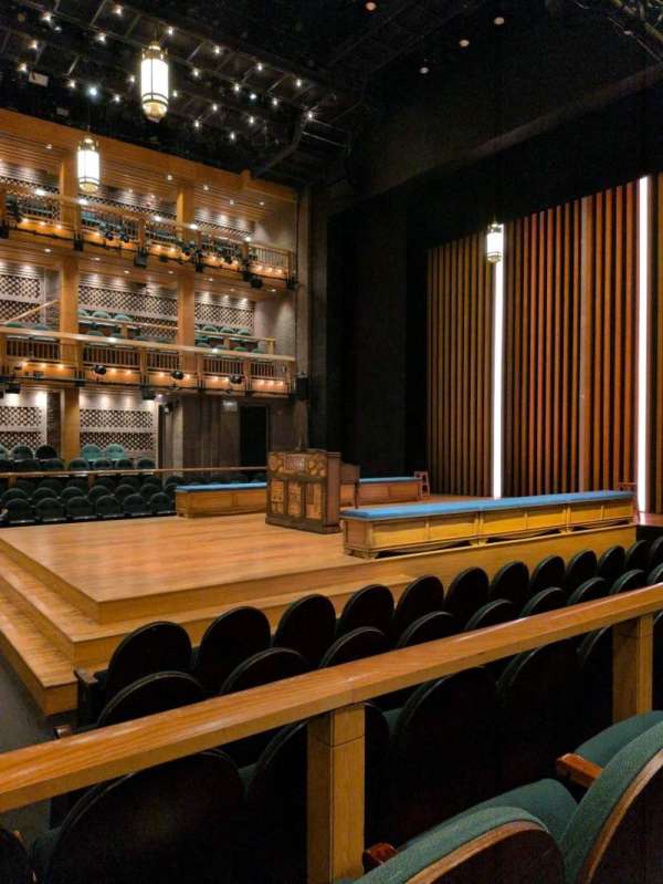Chicago Shakespeare - Courtyard Theater, section: Main Floor Right, row: E, seat: 103