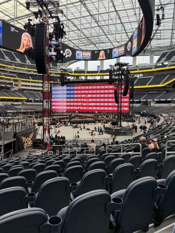 SoFi Stadium, section: C126, row: 17, seat: 8