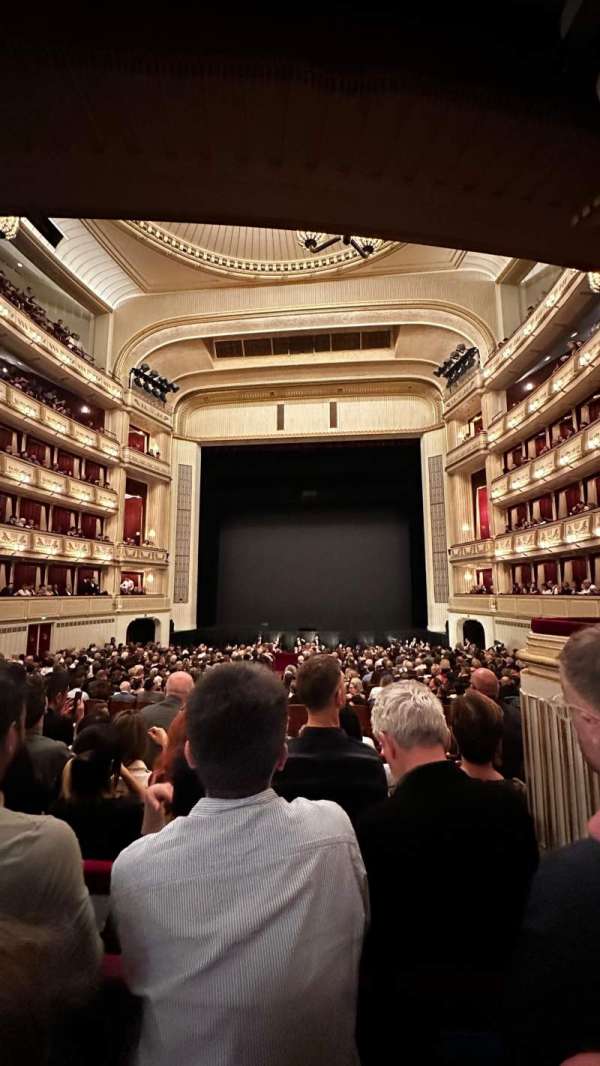 Wiener Staatsoper, section: Stehparterre, row: G, seat: 3