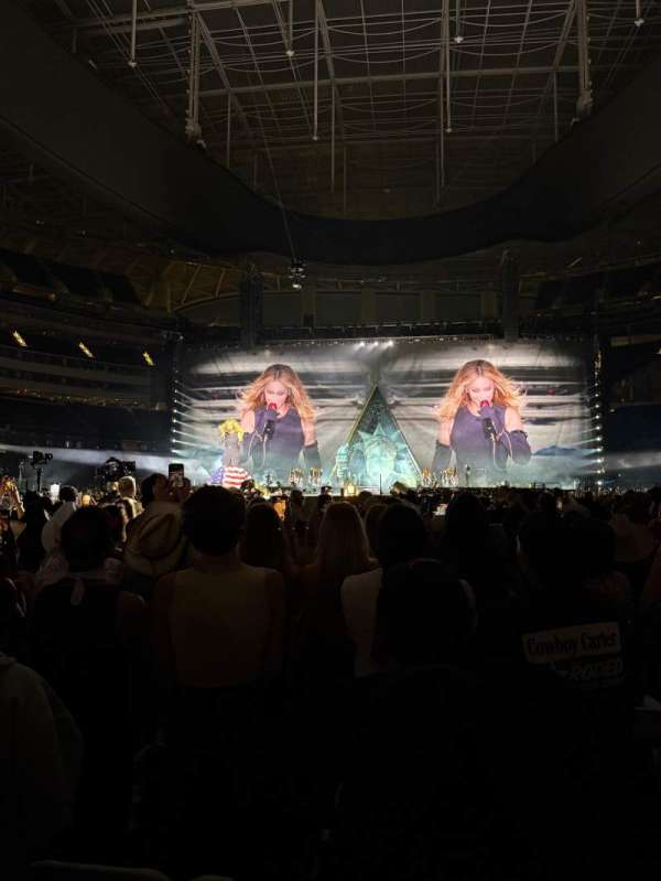 SoFi Stadium, section: Floor C2, row: 9
