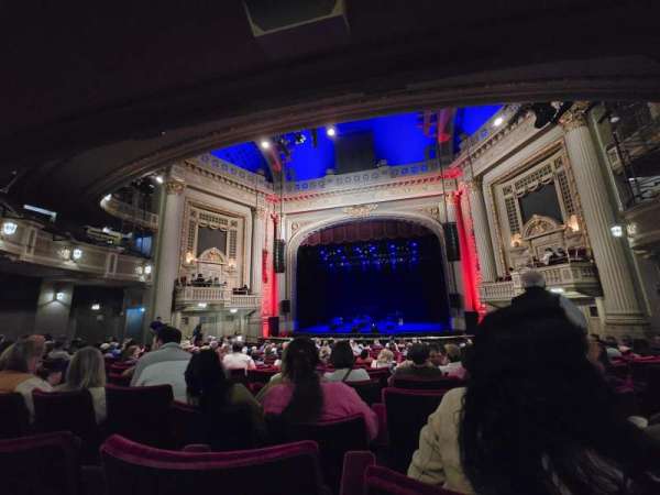 Majestic Theatre, Dallas, section: Orchestra R, row: Q, seat: 2