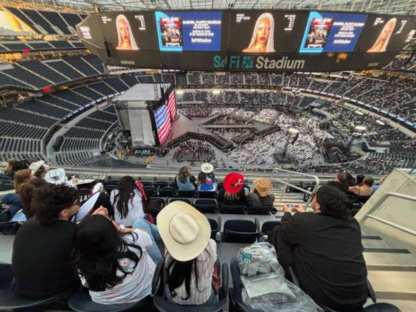 SoFi Stadium, section: 413, row: 5, seat: 1