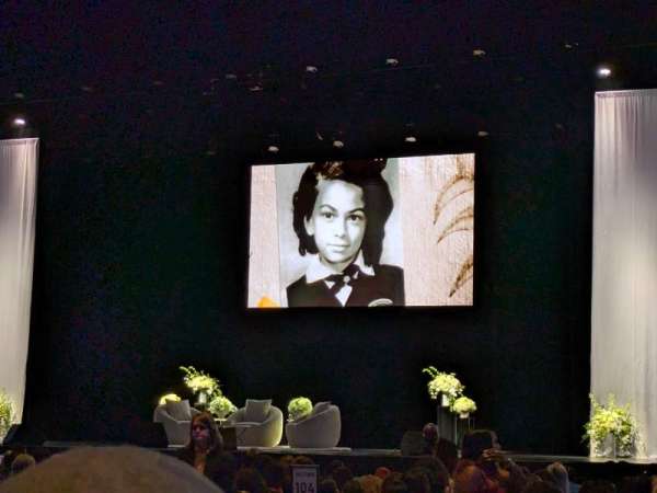 Smart Financial Centre, section: 104, row: U, seat: 8