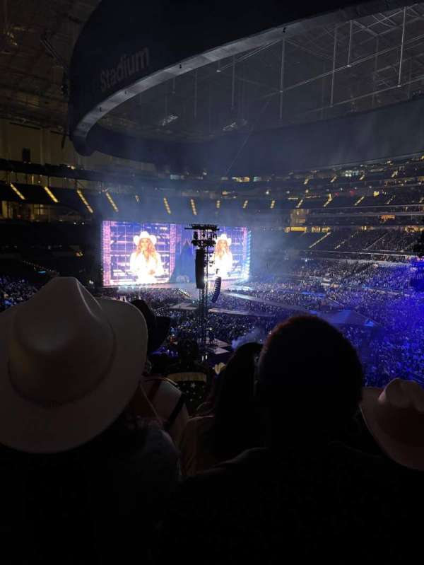 SoFi Stadium, section: 225, row: 11, seat: 21