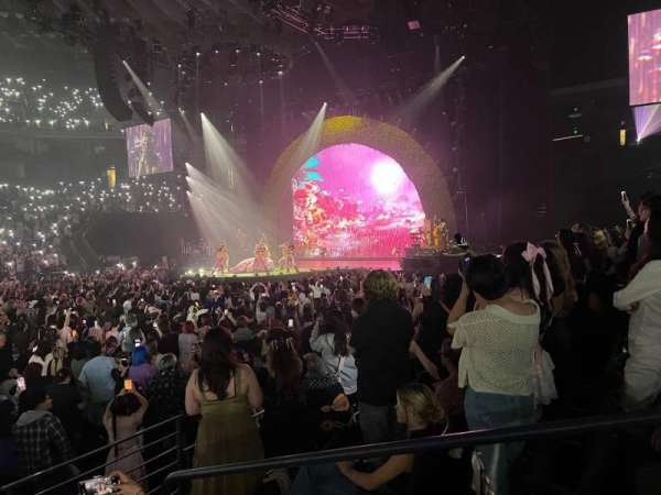 Oakland Arena, section: 101, row: 4, seat: 3