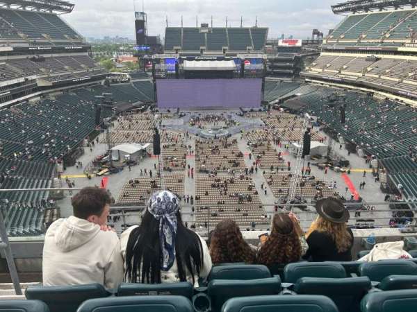 Lincoln Financial Field, section: 212, row: 4, seat: 25