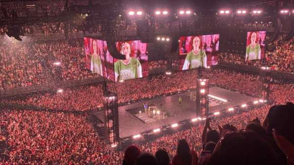 Ziggo Dome, section: 214, row: 5, seat: 450