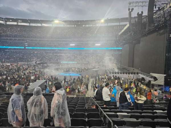 MetLife Stadium, section: 111C, row: 7, seat: 1