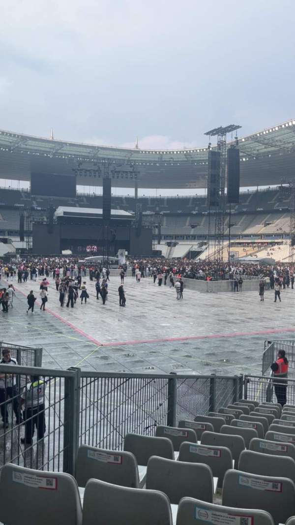 Stade de France, section: Y4, row: 14, seat: 04