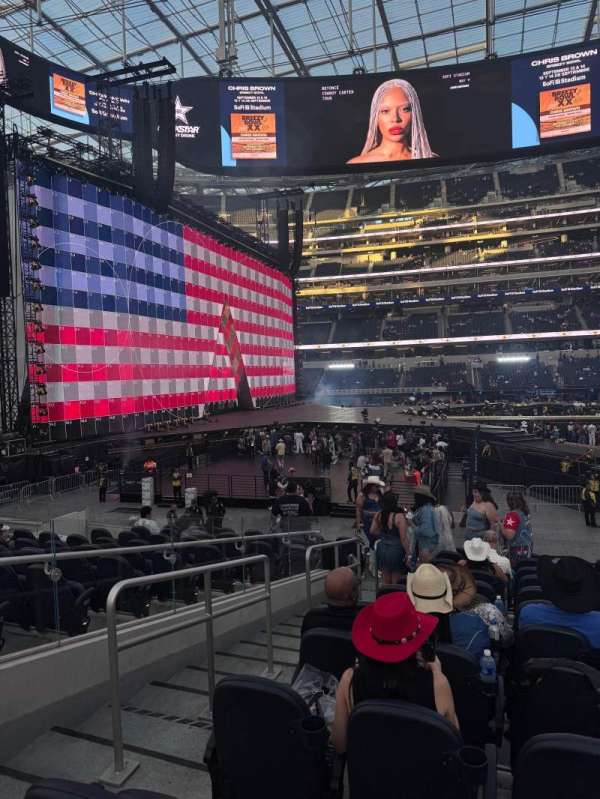 SoFi Stadium, section: VIP111, row: 12, seat: 17