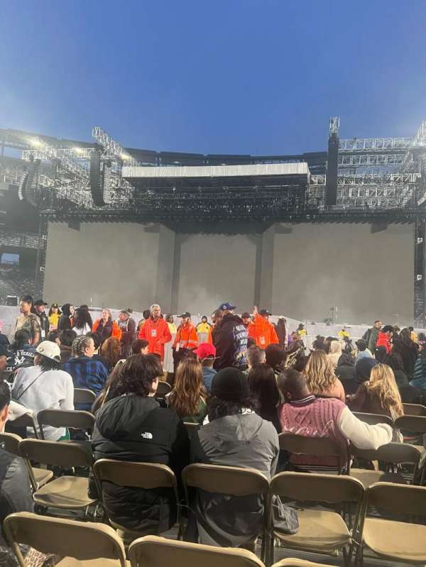 MetLife Stadium, section: Floor 7, row: 8, seat: 9