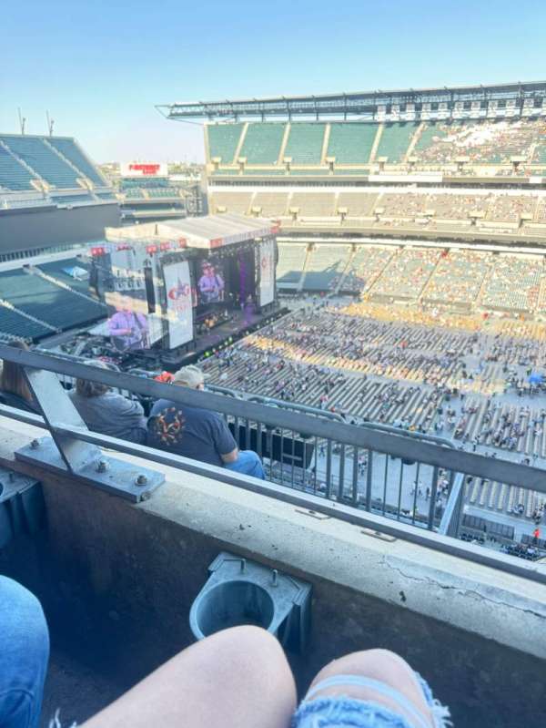 Lincoln Financial Field, section: 202, row: 5, seat: 9