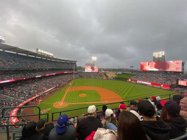 Angel Stadium, section: 424, row: D, seat: 2