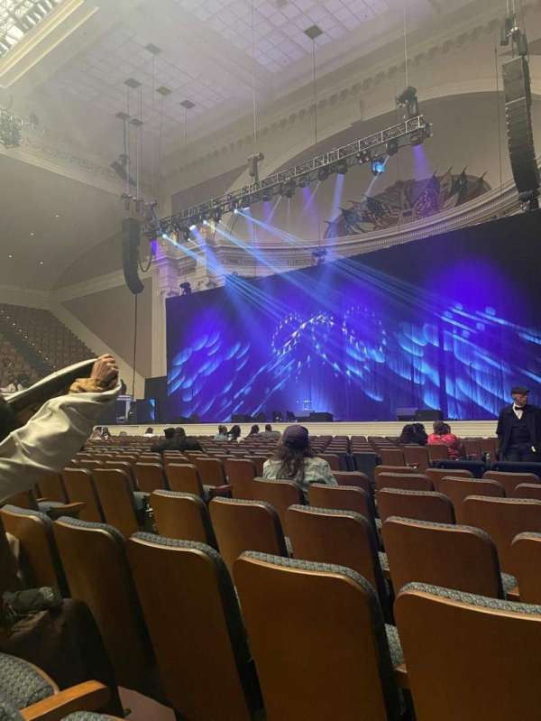 DAR Constitution Hall, section: Orchestra, row: R, seat: 12