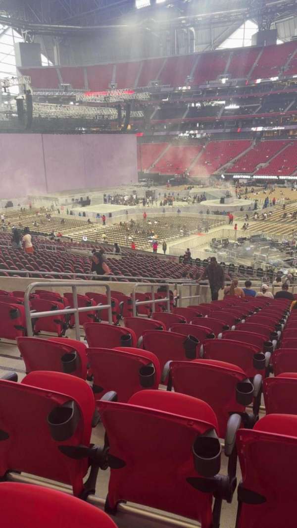 Mercedes-Benz Stadium, section: 125, row: 36, seat: 19