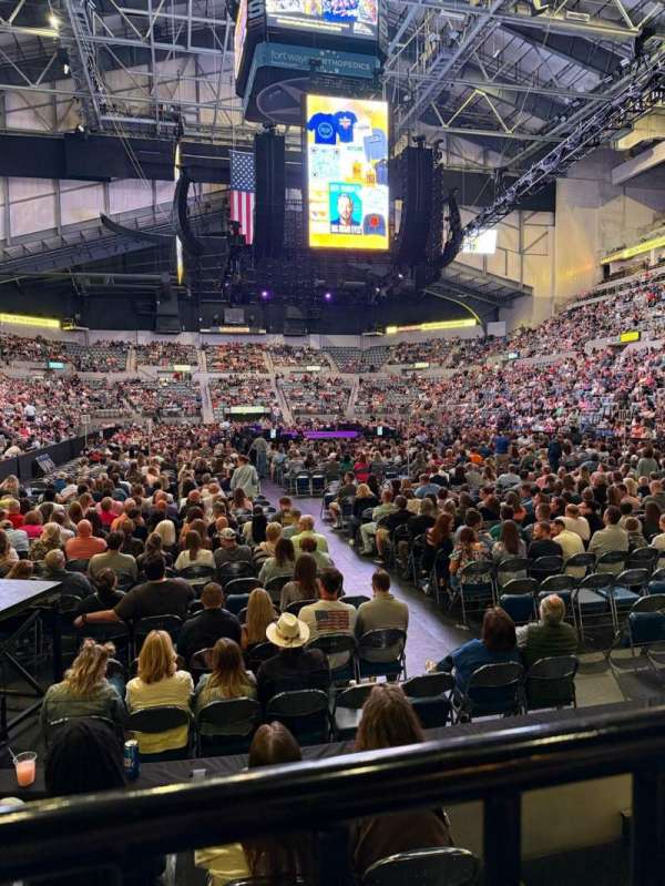 Allen County War Memorial Coliseum, section: 201, row: 4, seat: 5