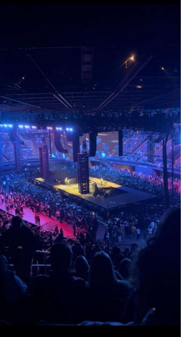 Kia Forum, section: 215, row: 14, seat: 10