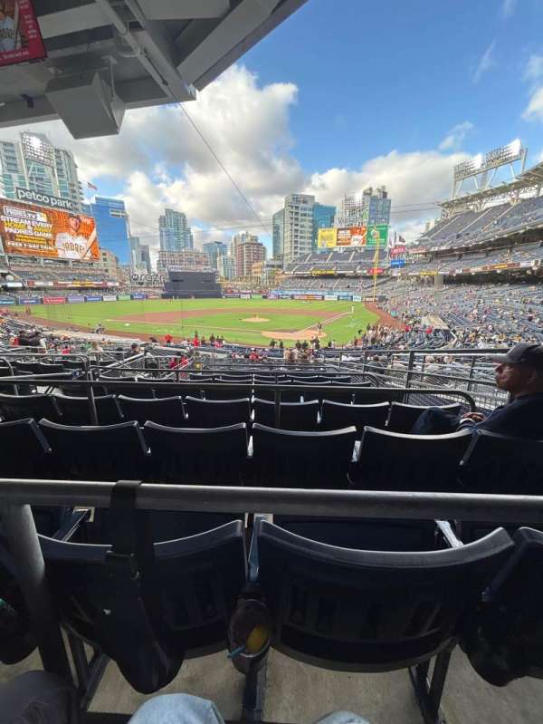 Petco Park, section: Premier Club D, row: 9, seat: 7