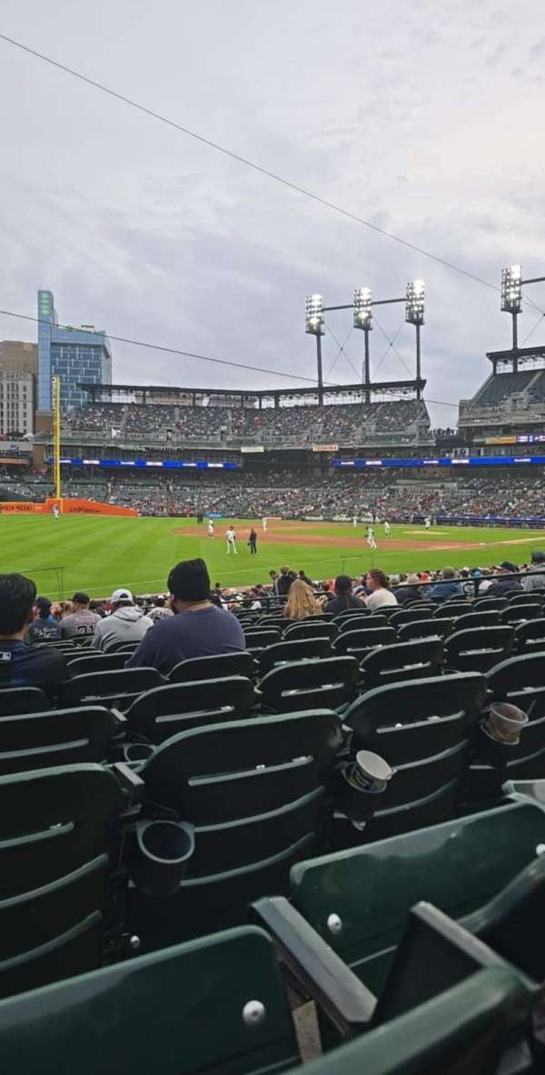 Comerica Park, section: 140, row: 25, seat: 14