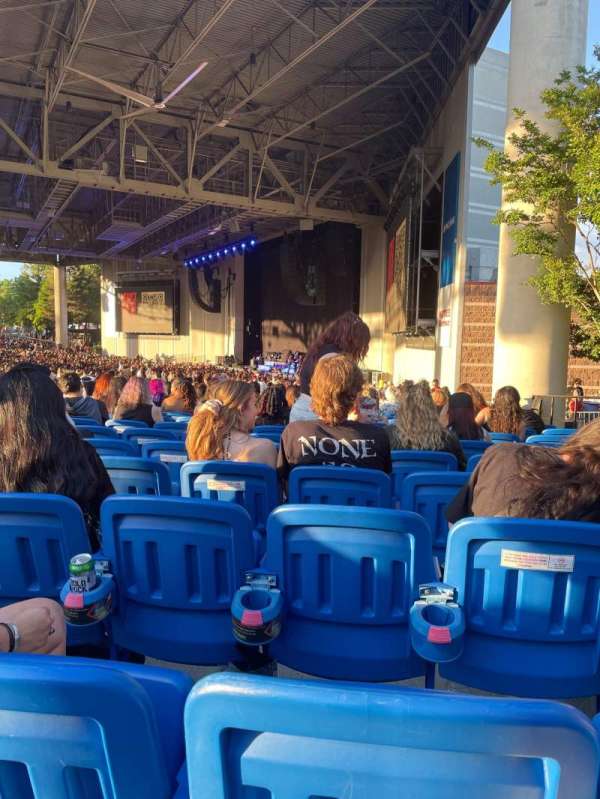 Truliant Amphitheater, section: 4, row: Q, seat: 6