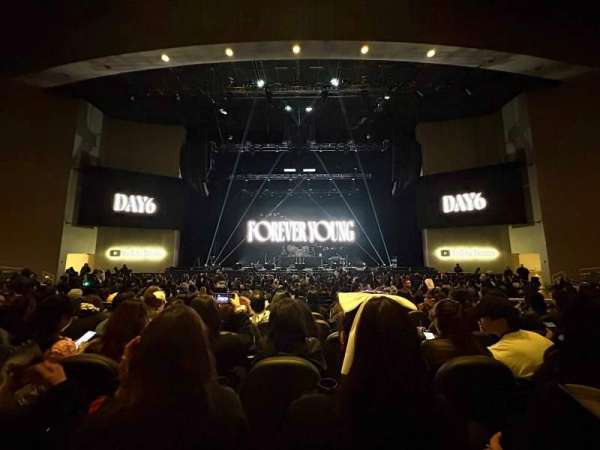 YouTube Theater, section: 103, row: G, seat: 14