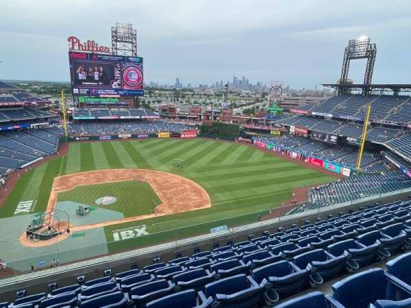 Citizens Bank Park, section: 416, row: 6, seat: 19