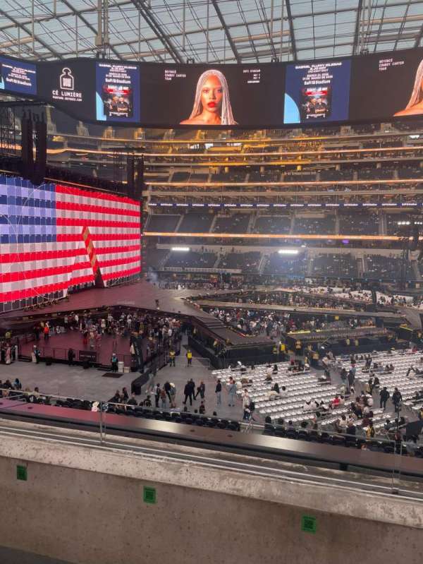 SoFi Stadium, section: VIP219, row: 2, seat: 5