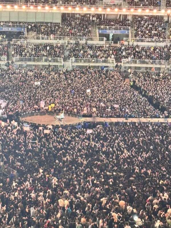 Goyang Stadium, section: W5, row: 18, seat: 26