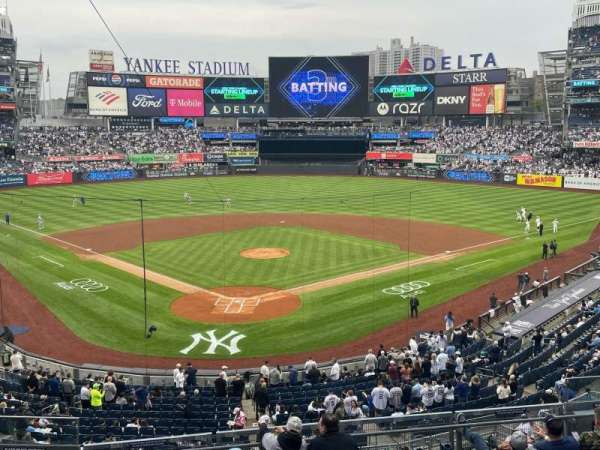 Yankee Stadium, section: 220A, row: 8, seat: 6