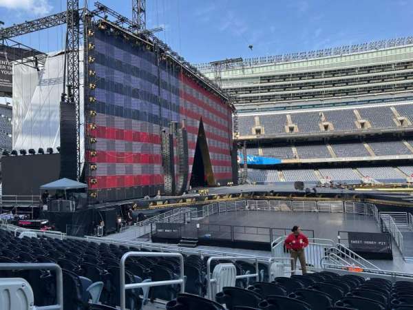 Soldier Field, section: 142, row: 11, seat: 4