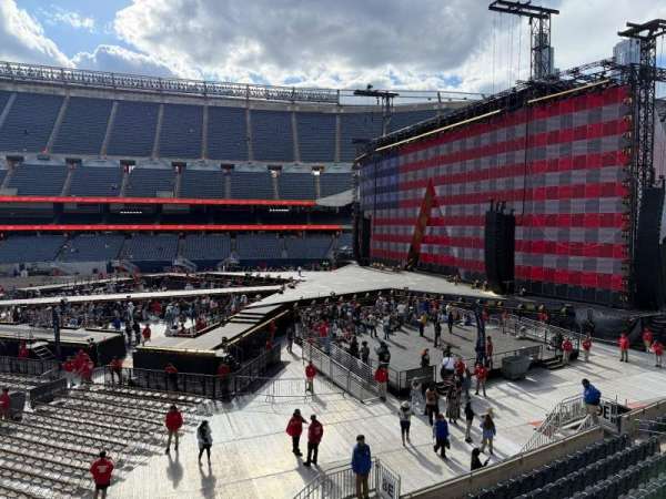 Soldier Field, section: 207, row: 1, seat: 17