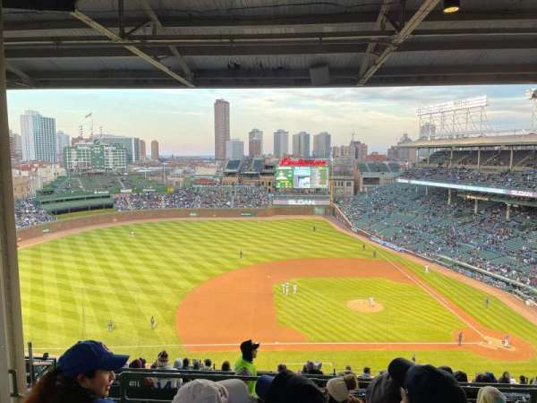 Wrigley Field, section: 411L, row: 6, seat: 5