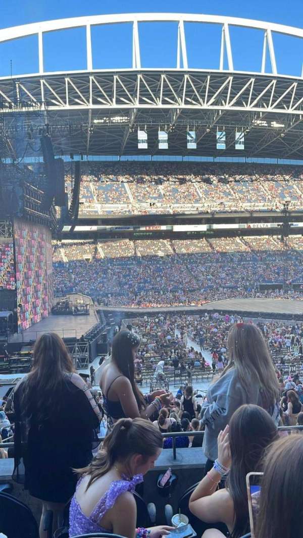 Lumen field, section: 238, row: D, seat: 14
