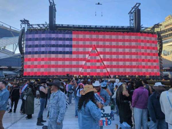 Soldier Field, section: Club Ho Down B