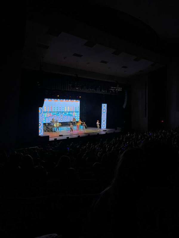 Des Moines Civic Center, section: Orchestra, row: V, seat: 13