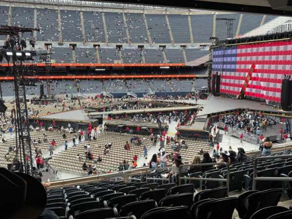 Soldier Field, section: 209, row: 16, seat: 17