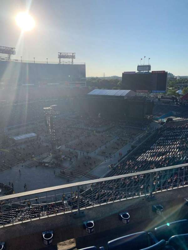 Nissan Stadium, section: 320, row: C, seat: 6