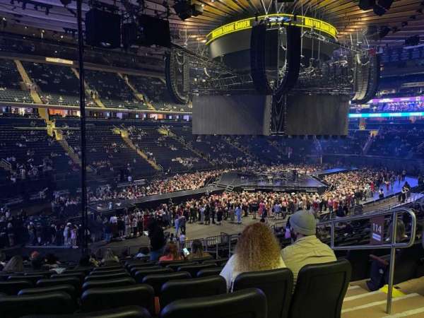 Madison Square Garden, section: 114, row: 20, seat: 22